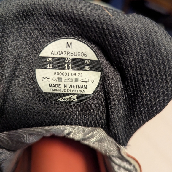 Altra Men's Athletic Shoes - Orange ( Dark Clay)and Black - Picture 6 of 12